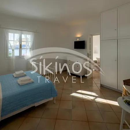 Beachfront Cycladic House Karavosztászisz