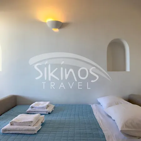 Beachfront Cycladic House بيت للعطل *