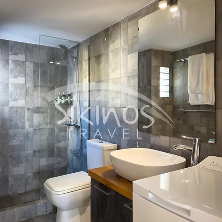 Beachfront Cycladic House *