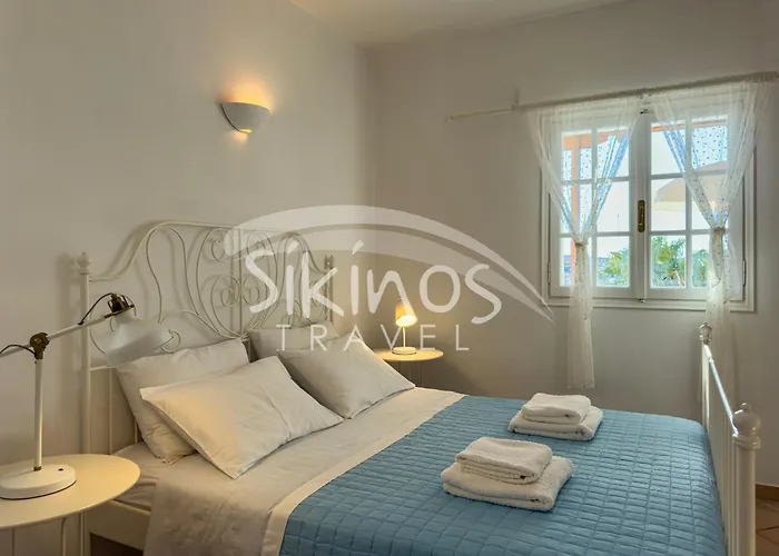 Beachfront Cycladic House *