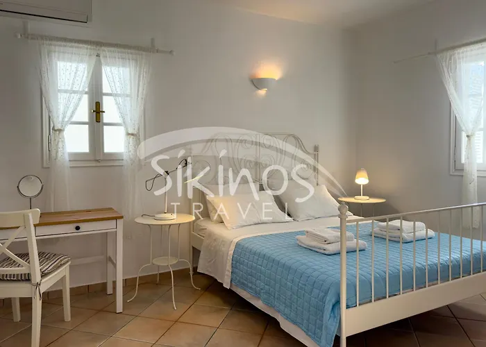 Beachfront Cycladic House *